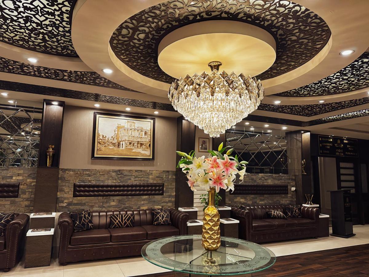 Oxygym Club Hotel & Suites Faisalabad Exterior photo
